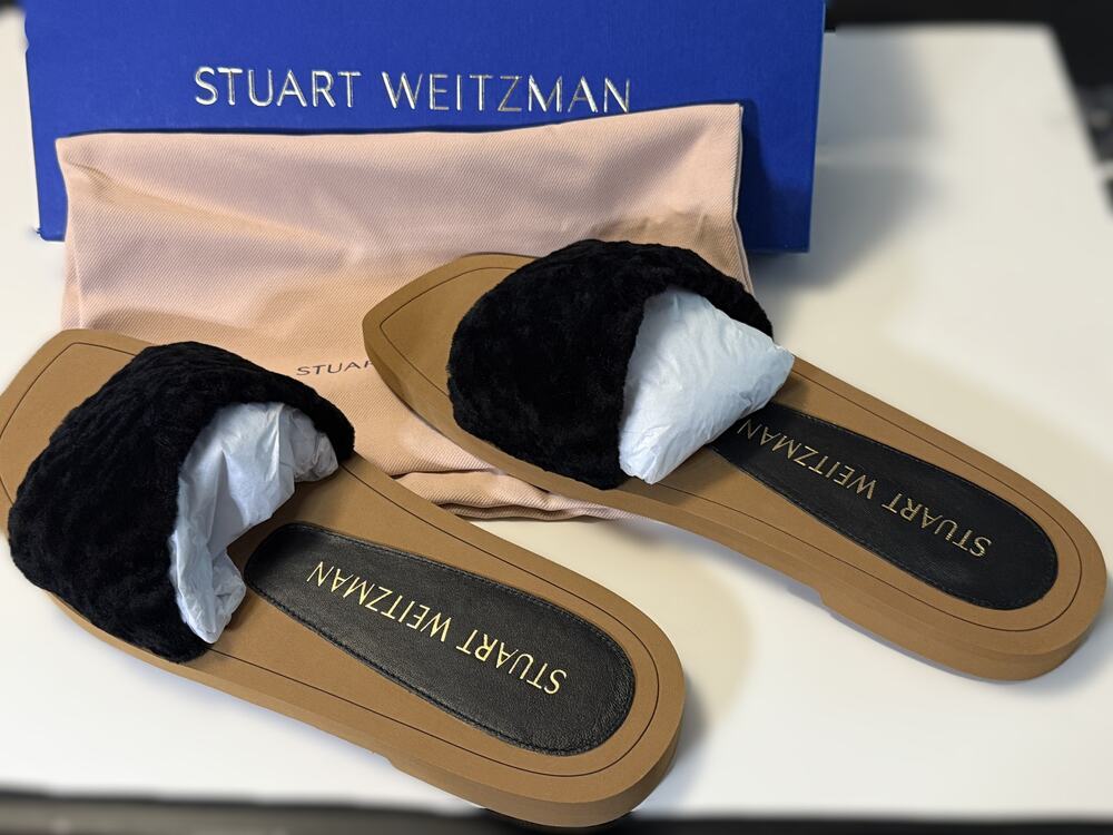 Stuart Weitzman sandals size 10 Includes dustcover, box brand new with tags